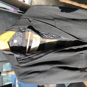 Burberry Jacket very chique